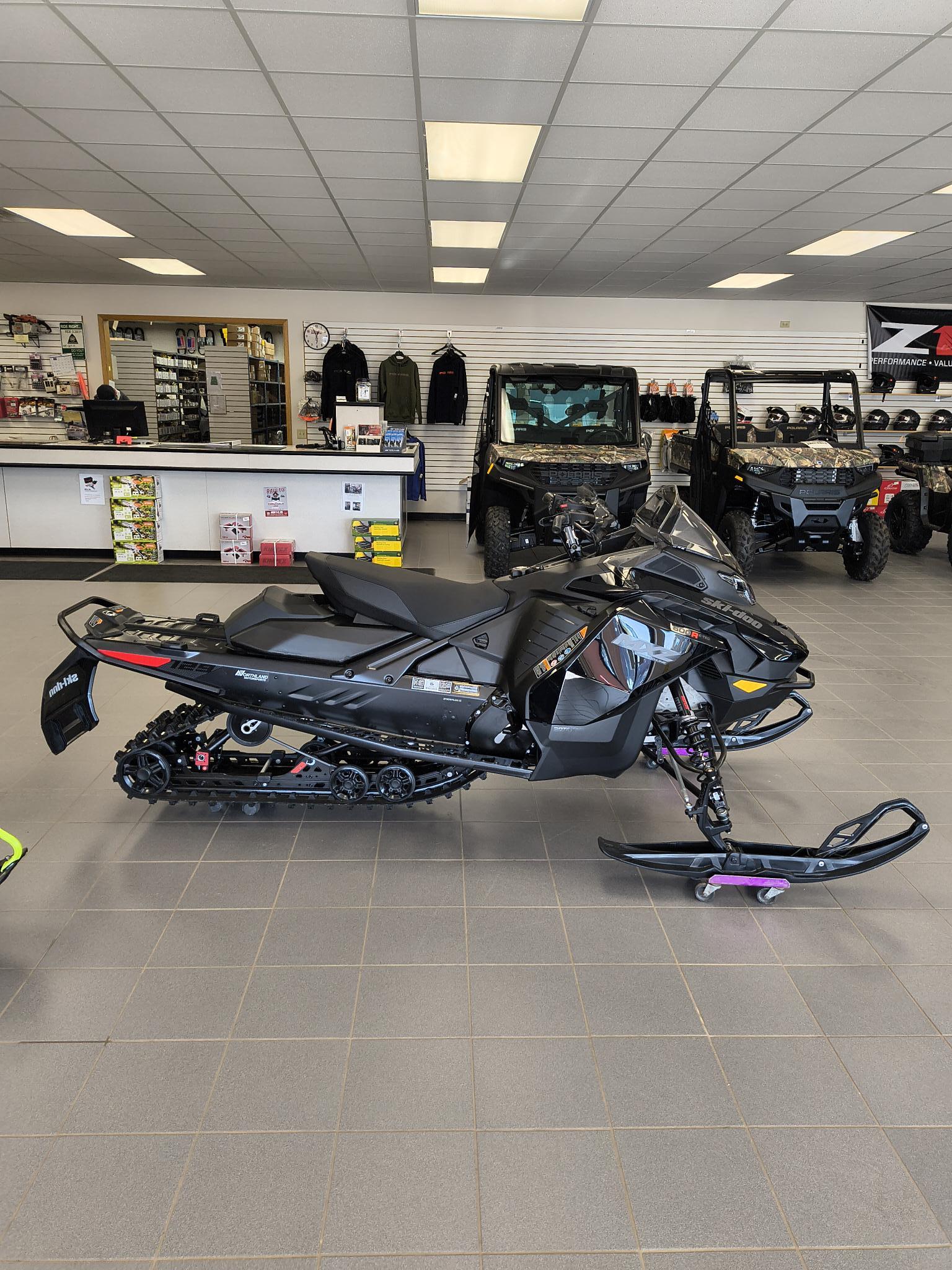 2025 Ski-Doo Renegade Adrenaline 900 ACE Turbo R RipSaw 1.25" ES / DTSB - Photo 5